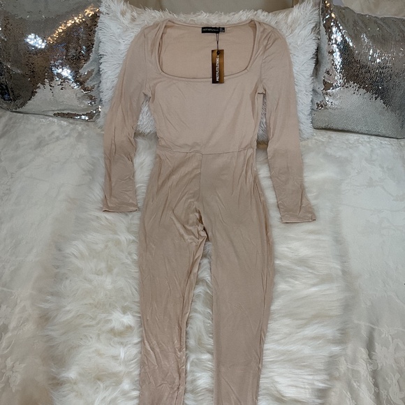 NWT Pretty Little Thing Shape Stone Jersey Square Neck Women’s Jumpsuit/PLT - Picture 6 of 9